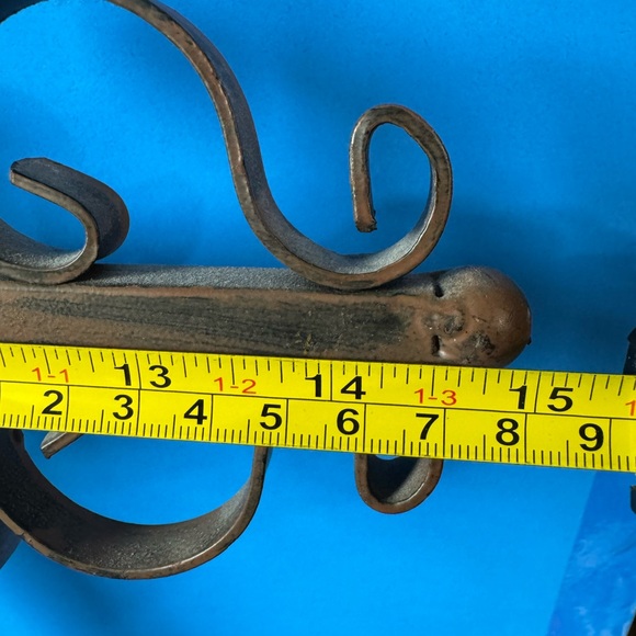 Elegant Rustic Style Metal Wall Cross Decor - Picture 8 of 9